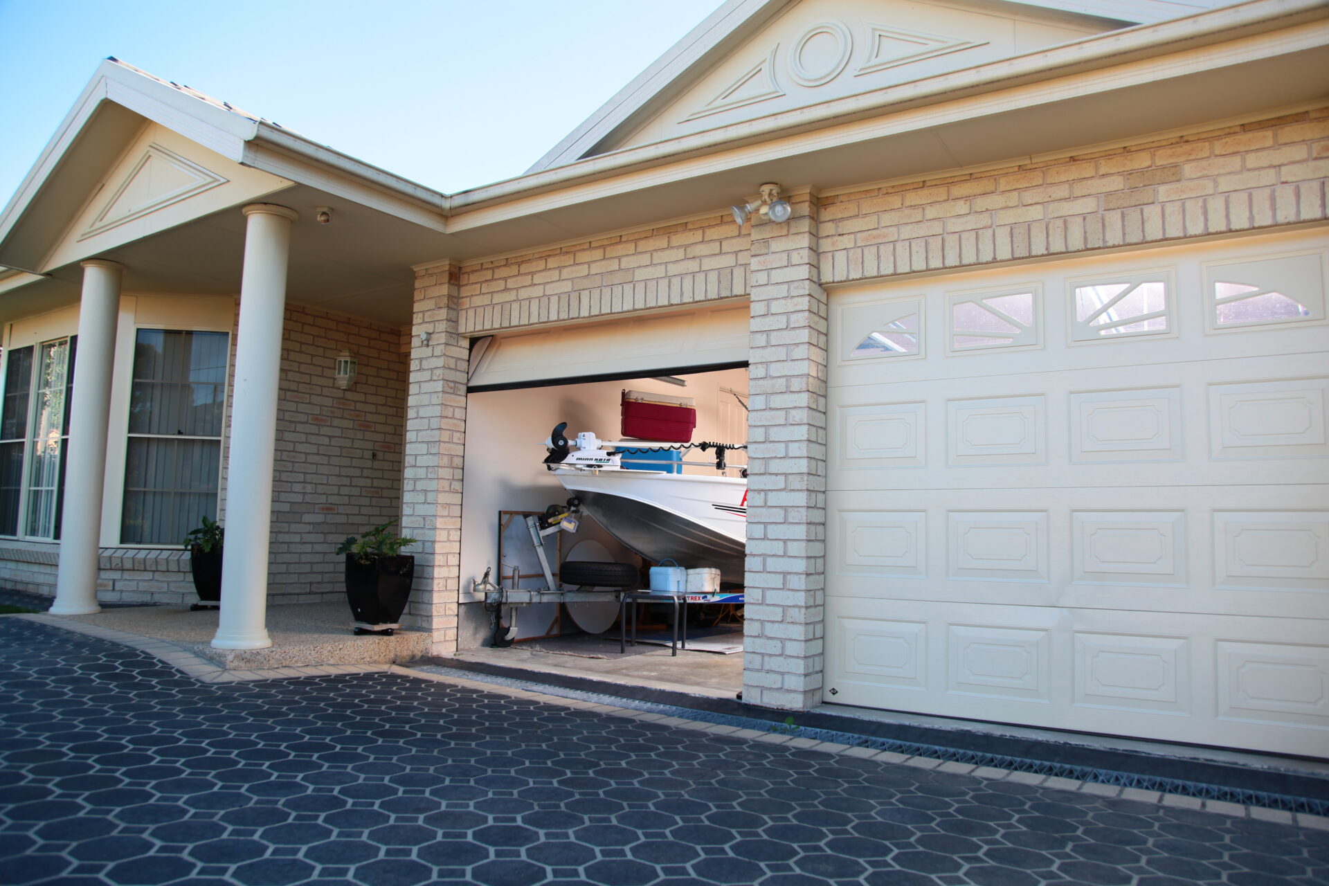 Gliderol garage door service Adelaide